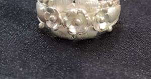 La Nación / El anillo que los soldados regalaban antes de ir a la guerra