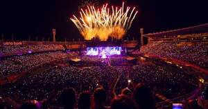 La Nación / Shakira hizo vibrar a casi 100.000 almas en la Olla