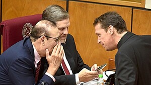 El cartismo empieza a mostrar grietas