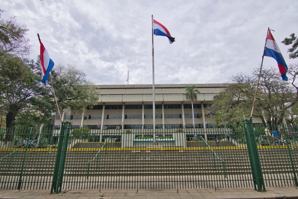 Paraguay Debe Acelerar su Transición Energética antes de 2033