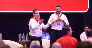 La Nación / Cartes oficializa candidatura de Alliana para elecciones de 2028