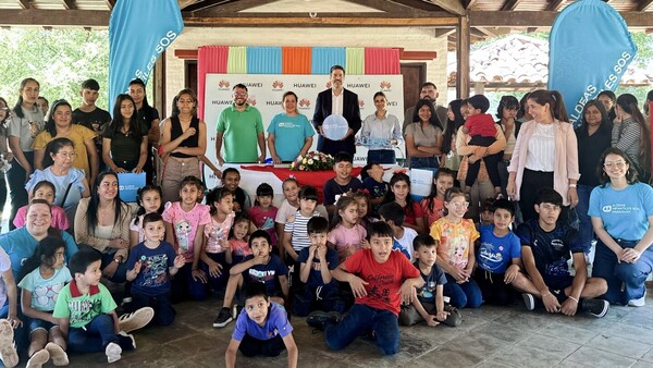 Ciencia, tecnología y solidaridad marcan el HUAWEI Day