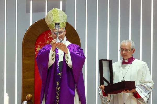 El papa León XIV condenó “el uso de la religión para justificar la guerra” y rechazó “cualquier forma de fanatismo” durante su visita a Turquía - ADN Digital