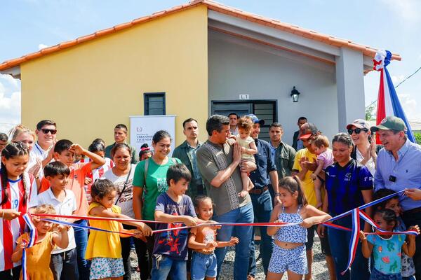 Unas 366 familias reciben casas dignas en Concepción y llegan a 2.200 las beneficiadas en el departamento