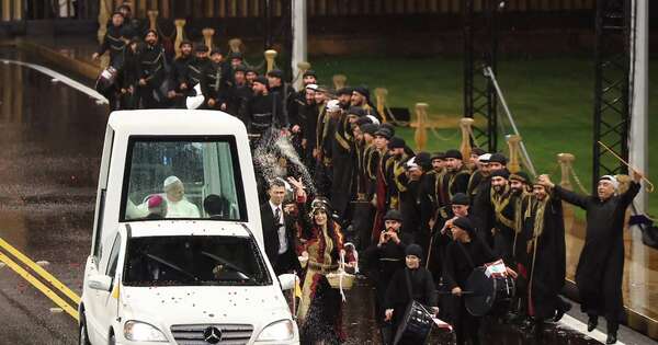 La Nación / El papa León XIV llega a Líbano con llamado a la “reconciliación”