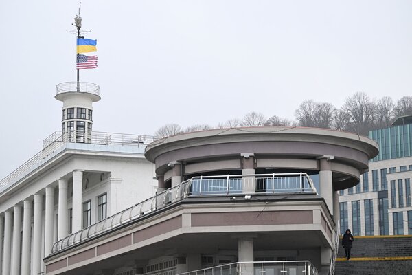 Conversaciones entre Ucrania y EEUU en Florida "no son fáciles", dice fuente cercana a Kiev