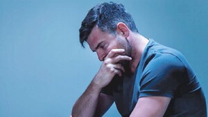 “Mi novia tiene 44 años y se comporta como una chiquilina”