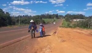 Mujer recorre 300 kilómetros hasta Caacupé con un pedido de esperanza para el país - Concepción al Día