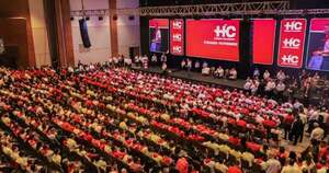 La Nación / Honor Colorado ratificó su poderío con más de 3.000 líderes presentes en plenaria