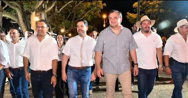 La Nación / Latorre visitó la Expo Orgullosamente Misionero: “Una fiesta que celebra nuestras tradiciones”