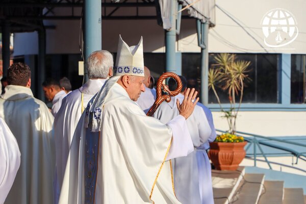 Jóvenes repudian corrupción, narcocultura e inequidad durante peregrinación