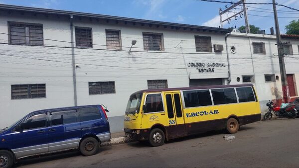 ACE del Colegio Nacional España advierte que sin el aporte solidario no podrán sostener servicios esenciales » San Lorenzo PY