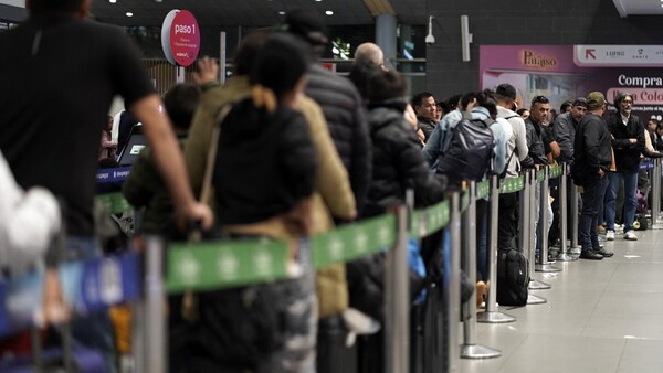 Menos de 100 aviones A320 siguen inmovilizados para cambiar programa de navegación, anuncia Airbus