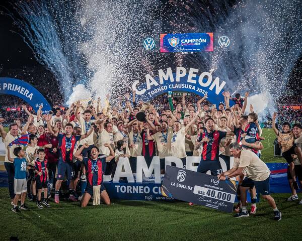 ¡El Ciclón de barrio Obrero conquista su estrella número 35! - trece