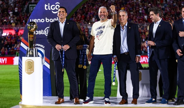 Juan José Zapag infla el pecho: "Soy el presidente con más títulos en la historia del club"