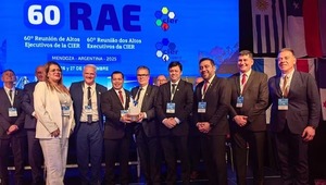 ANDE, premiada por la CIER, refuerza su plan solar y celebra caída del robo energético - ADN Digital