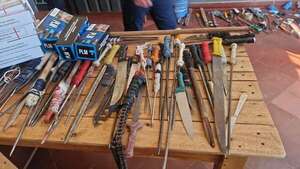 Requisan drogas, bebidas alcohólicas, celulares y armas en la Penitenciaría Regional de Pedro Juan Caballero - Nacionales - ABC Color