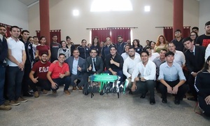 Gira departamental inicia entrega de aportes a mil jóvenes universitarios en Caaguazú - OviedoPress