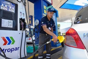 Nueva reducción de precios de combustibles de Petropar