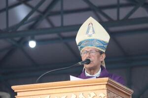 Monseñor llama a construir la fraternidad como camino hacia el bien común | Unicanal