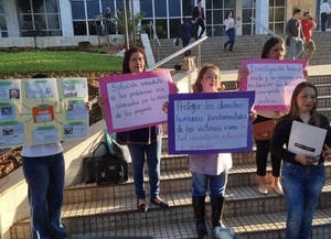 Caso mafia de los pagarés: suspenden audiencia preliminar de seis abogados