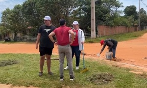 "Jóvenes que se suman" realizaron una limpieza profunda en el barrio Primero de Marzo - OviedoPress