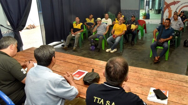 Reforma de transporte: Choferes reactivarán huelga tras desplante en Diputados