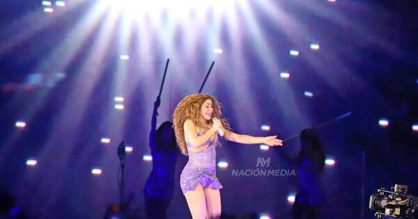 Diario HOY | Shakira hizo vibrar y “aullar” a casi 50 mil “lobitos” en su segunda noche