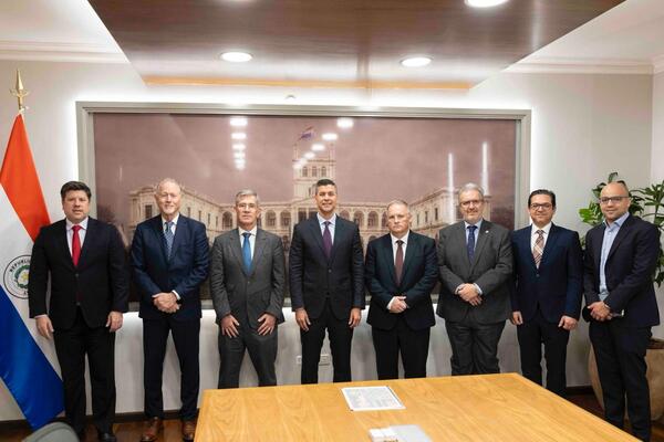 Javelin Global en Paraguay: Gobierno busca seducir a los grandes jugadores, pero la decisión aún está en la balanza