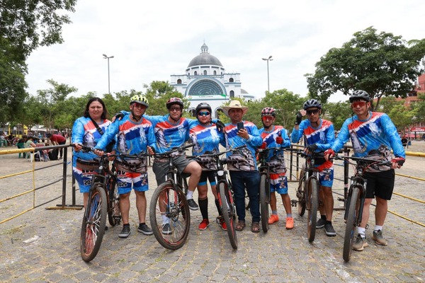 Popular / Pedalearon más de 1.000 kilómetros