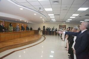 Autoridades judiciales tomaron juramento a magistrados, fiscales y defensores