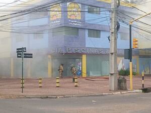 Incendio en depósito de cloro: recomendaciones del Mades ante humo tóxico - Nacionales - ABC Color