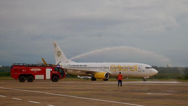 Aerolínea de bajo costo retorna al país con vuelo diario a Buenos Aires