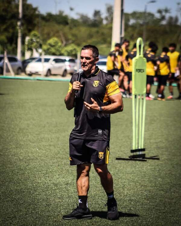 Guaraní, con las manos vacías - Fútbol - ABC Color