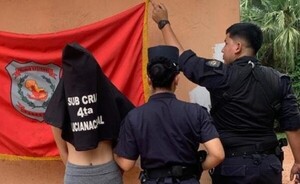 Adolescente fue detenida tras agredir brutalmente a su madre 