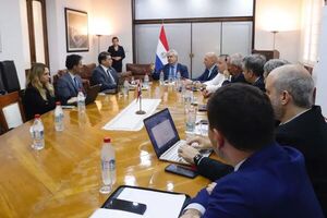 Popular / Afinan Plan de Recepción de Refugiados