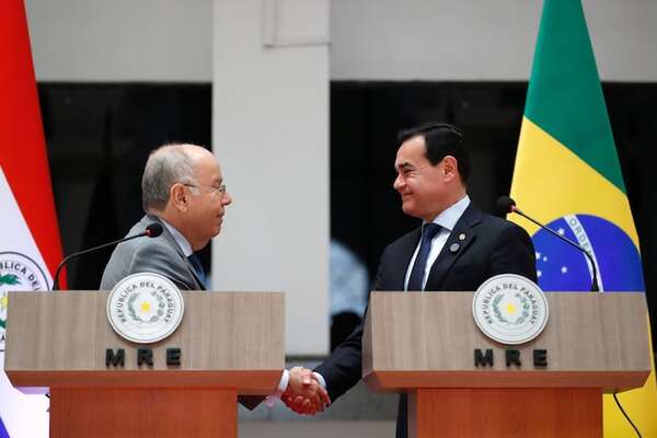 Comisión del Senado convoca al canciller Ramírez y analizará polémicos ascensos militares - Política - ABC Color