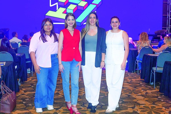 Expo 2i: Líderes de Marketing y Creatividad Local