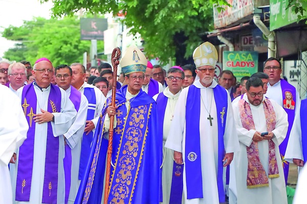 Caacupé: Monseñor Collar Llama a la Fraternidad
