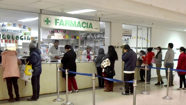 Clínicas: Según CGR, el depósito de fármacos no cuenta con habilitación