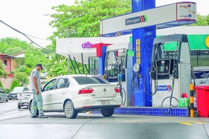 Petropar Reduce Precios y Asegura Abastecimiento