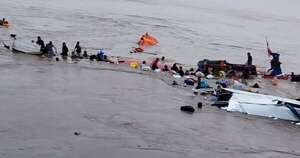 La Nación / Perú: 12 muertos y 30 desaparecidos por barcos hundidos tras un alud