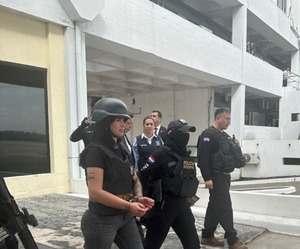 Trasladan al Hospital Militar a esposa de Sebastián Marset - trece