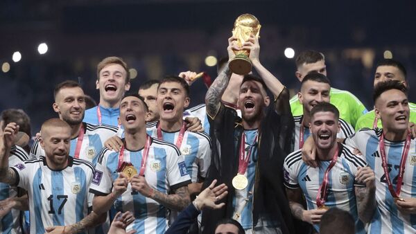 Argentina, el campeón que desfiló hacia el Mundial 2026 e inició un tímido recambio