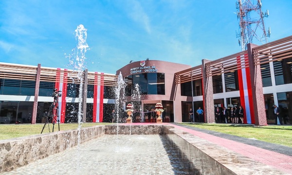 Municipalidad de Coronel Oviedo reorganiza su gabinete tras salida de Miguel Ortiz - OviedoPress