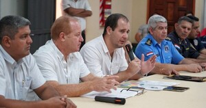 Carlos Pereira lanza su candidatura a la intendencia de Encarnación y mete presión a los colorados