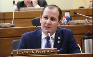 Carlos Pereira oficializa su precandidatura a la intendencia de Encarnación