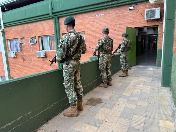 Gianina García Troche se encuentra en terapia en el Hospital Militar - Judiciales.net