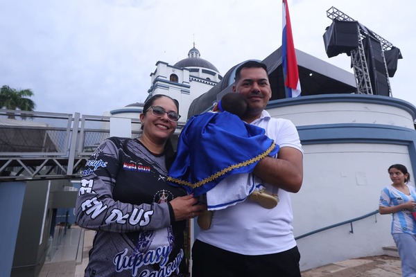 Popular / Buscaron una bendición durante 15 años