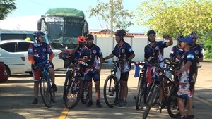 La fe no conoce distancias: ocho peregrinos pedalean desde Buenos Aires hasta Caacupé